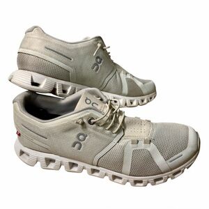 ON Cloud 5 Running Shoes Sneakers Pearl White Women’s Size 9